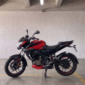 BAJAJ PULSAR NS200
